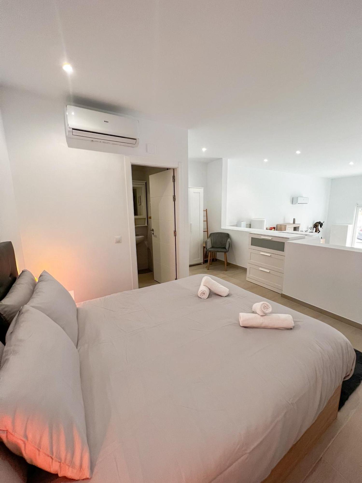 Apartmán Cozy And Modern Family Flat Carihuela Torremolinos Exteriér fotografie
