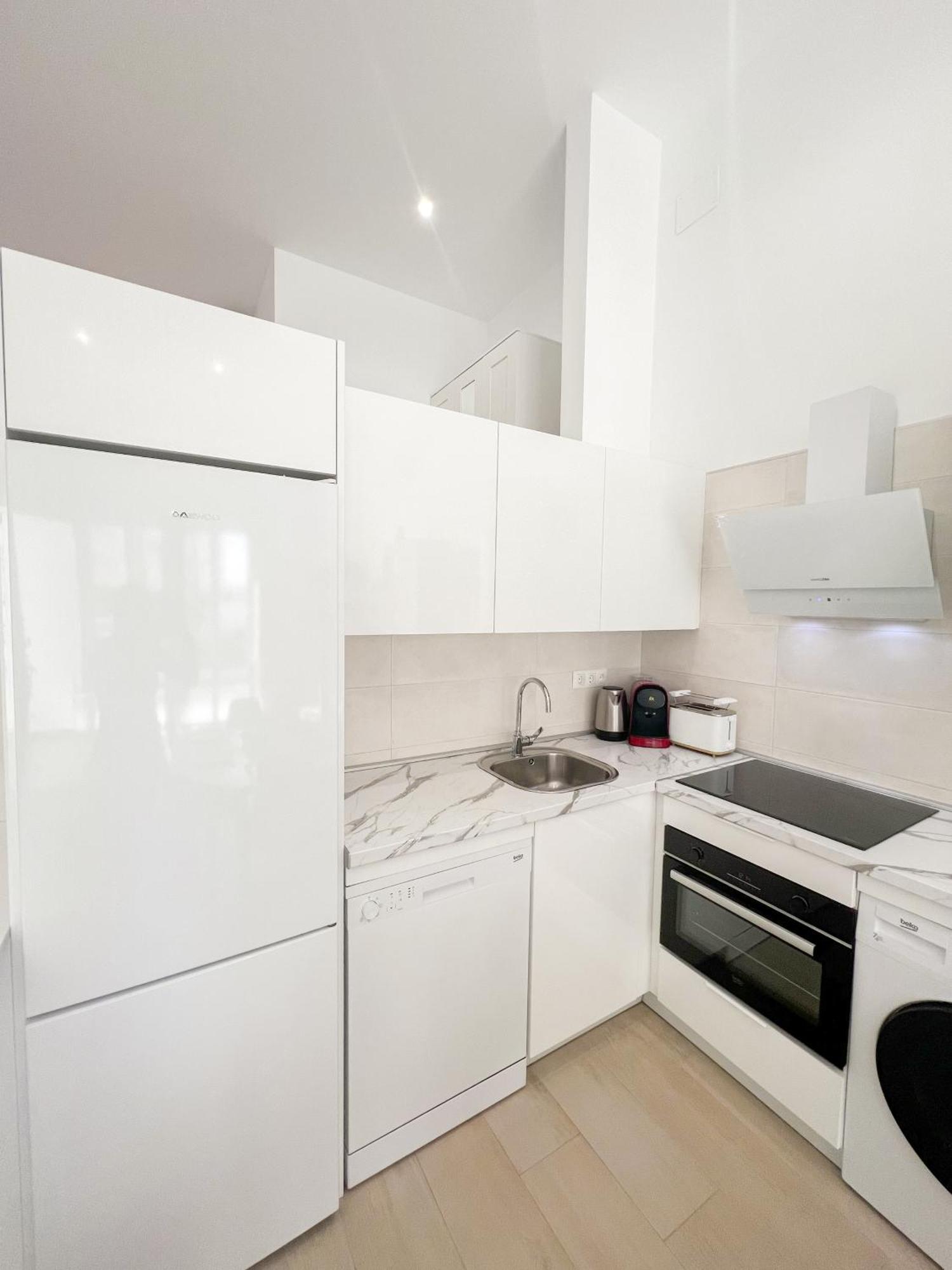 Apartmán Cozy And Modern Family Flat Carihuela Torremolinos Exteriér fotografie