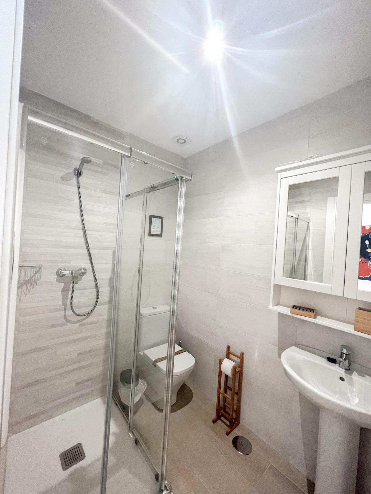 Apartmán Cozy And Modern Family Flat Carihuela Torremolinos Exteriér fotografie